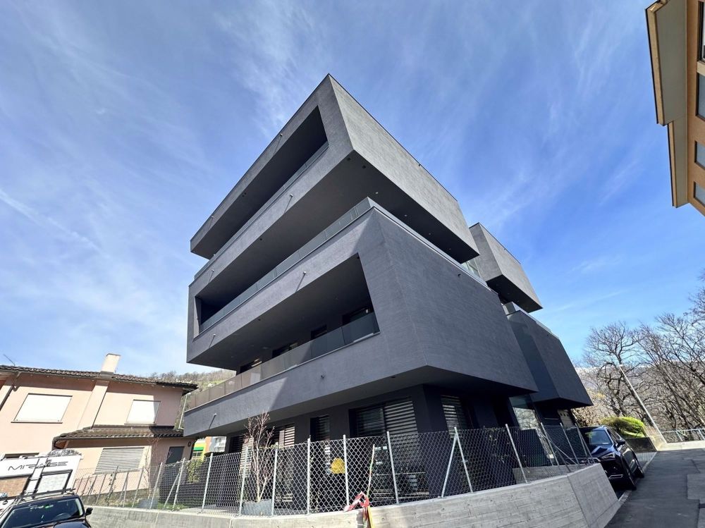 STUPENDES UND MODERNES 2.5-ZIMMER-WOHNUNG MIT GROßER TERRASSE IN CANOBBIO - Bild 8