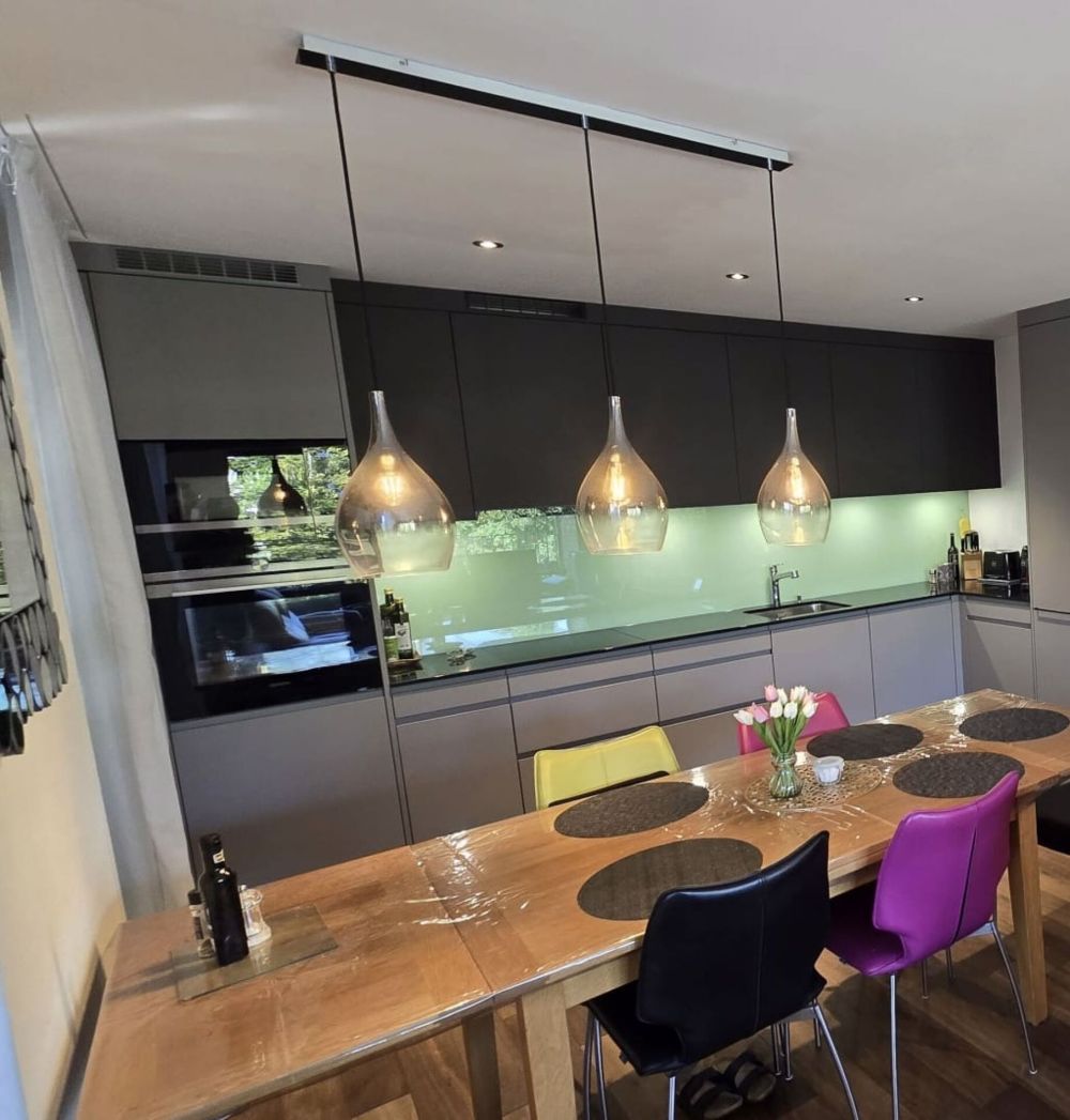 Fast neue Wohnungen mit grossen voll ausgestattet Studio mit Badezimmer im Keller und urbaner Nähe - Bild 3
