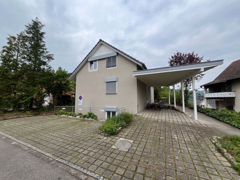 Zu vermieten Neubauwohnung mit 3 1/2 Zimmern in Bubendorf - Bild 1