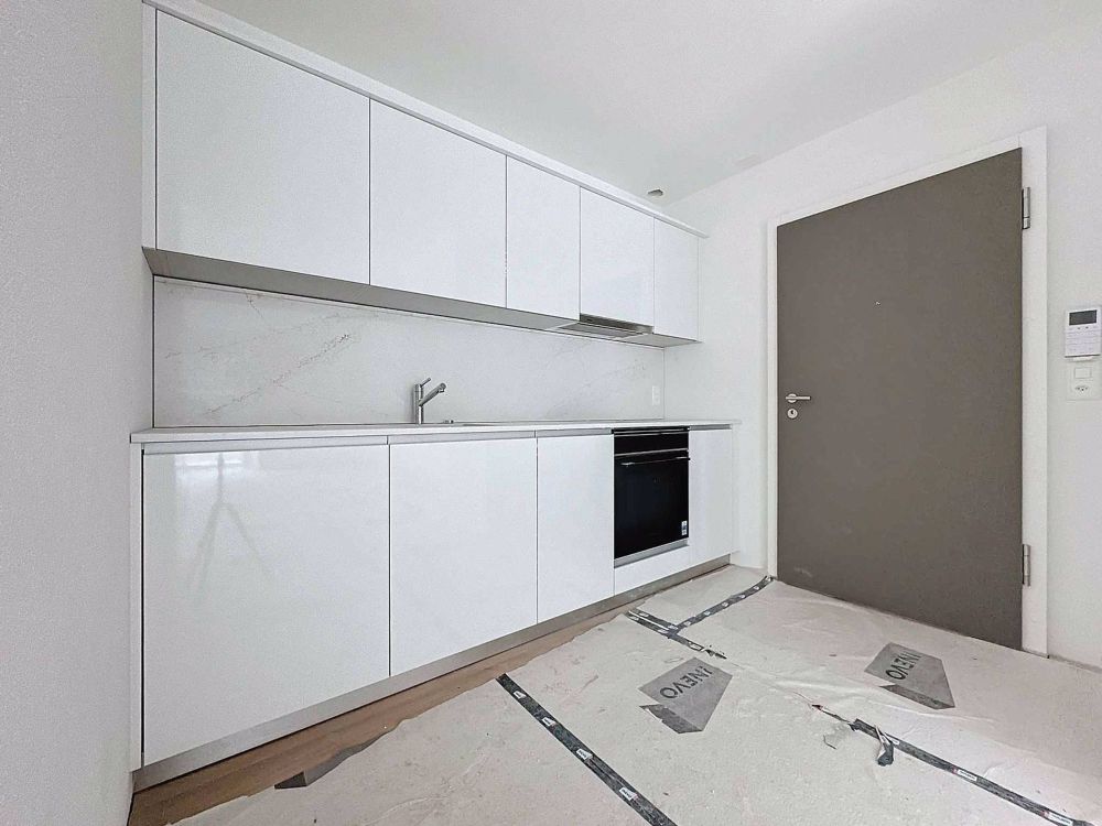 Neues Studio mit überdachter Terrasse und Garten - Bild 3
