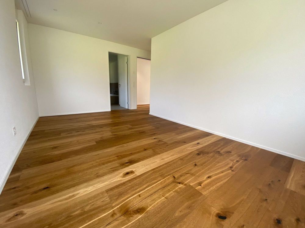 Exklusive Attikawohnung mit grosser Terrasse und Weitsicht - Bild 13