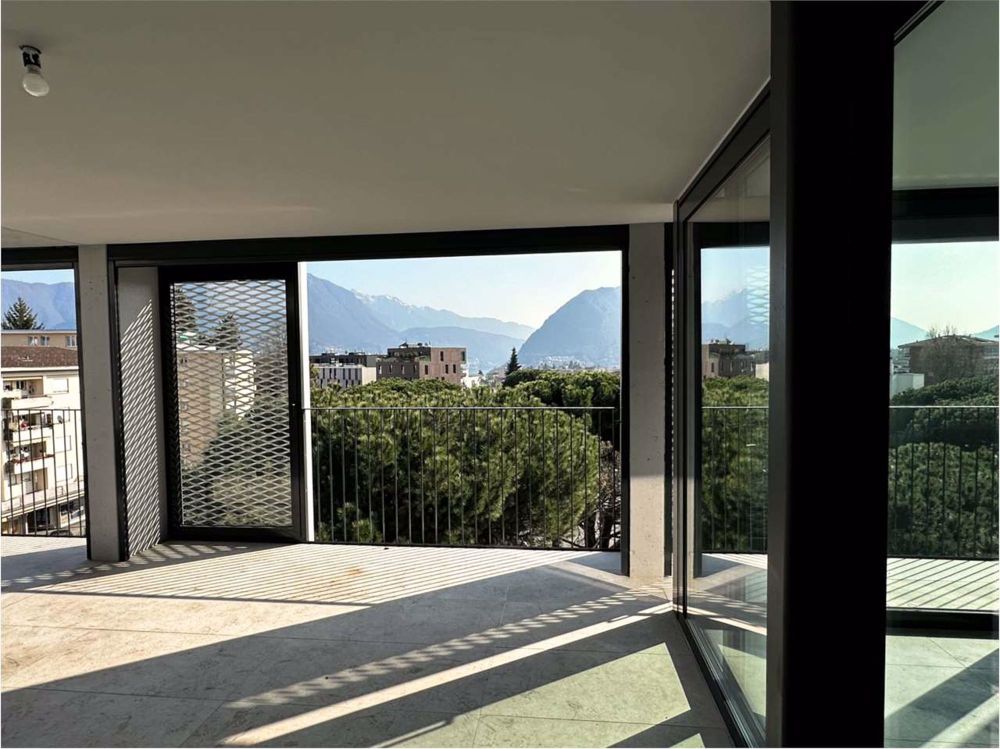 Splendido attico panoramico con ampio terrazzo - Bild 5