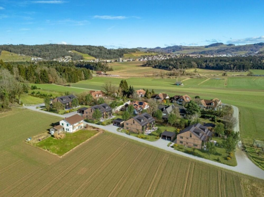 NEUBAU ALLMENDINGEN BEI BERN – EXKLUSIVER WOHNKOMFORT IN LÄNDLICHER UMGEBUNG - Bild 1