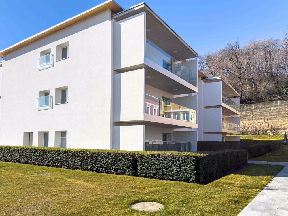 Neue 3.5-Zimmer-Wohnung im letzten Stock in Caslano - Bild 2