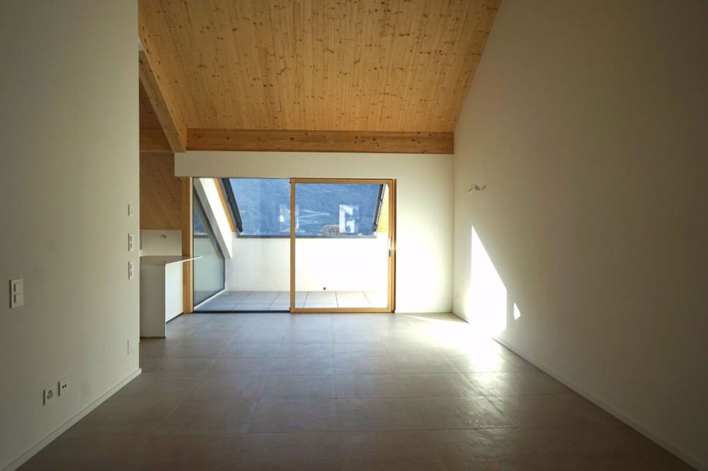 Schönes Dachgeschoss von 3,5 Zimmern in neuer Bauweise - Bild 6