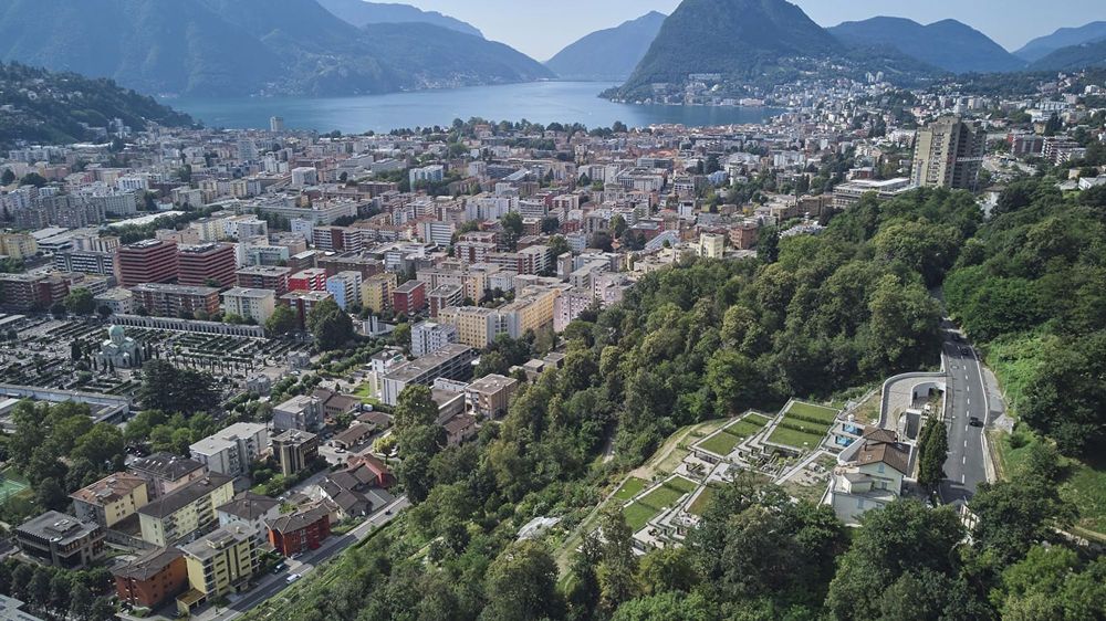 Nuovo 2,5 locali con giardino e vista aperta in residenza di pregio - Bild 2