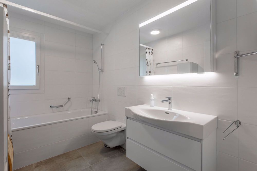 Moderne 3.5-Zimmer-Wohnung mit Garten in Ins - Bild 8