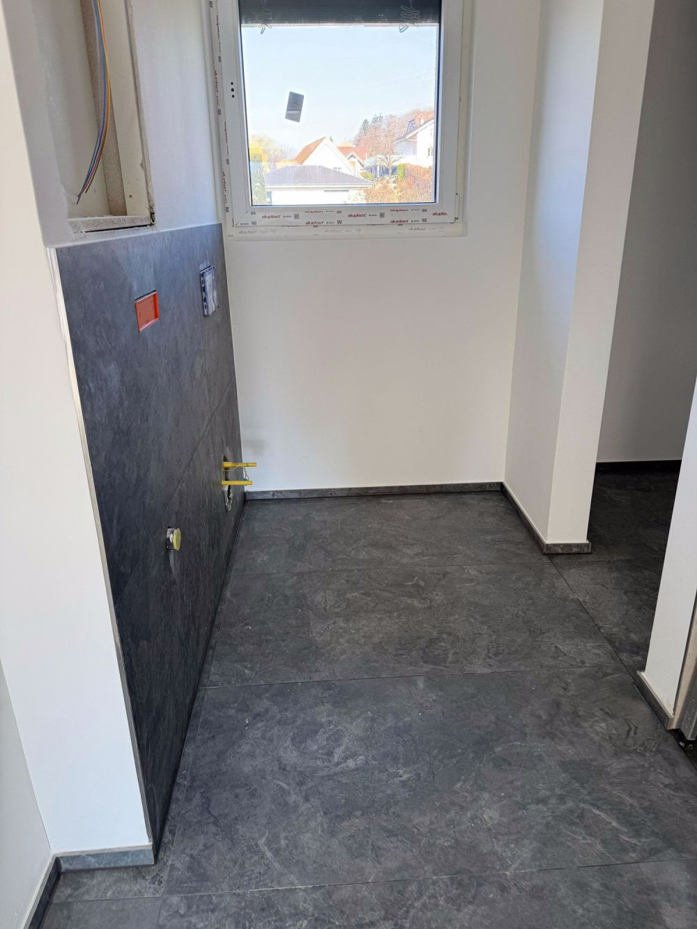 Luxuriöse 3.5-Zimmer-Attikawohnung mit atemberaubender 218 m² Terrasse in Däniken SO - Bild 4