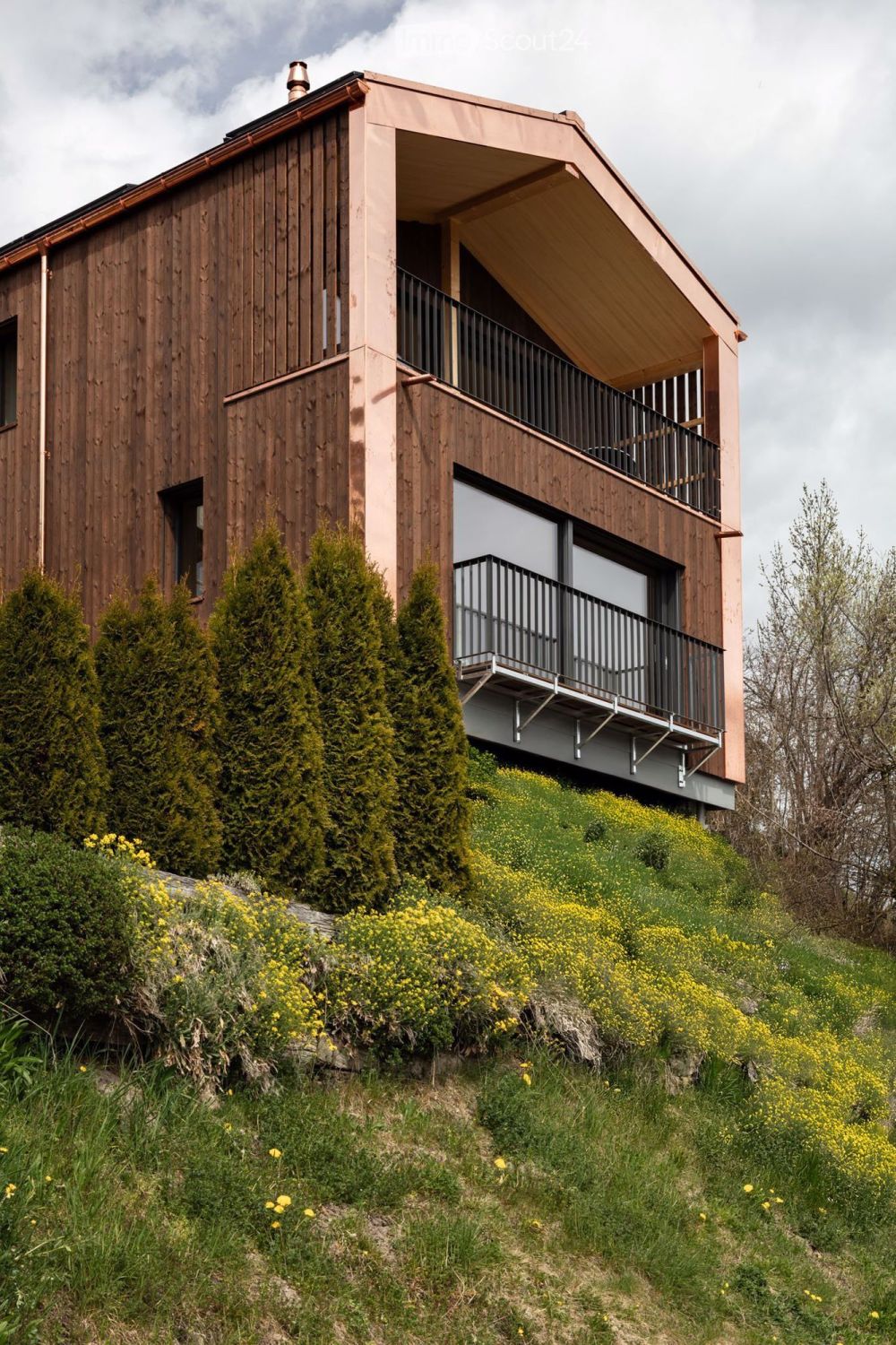 Modernes Minergie-Chalet mit atemberaubendem Bergblick in Präz/Cazis - Bild 9
