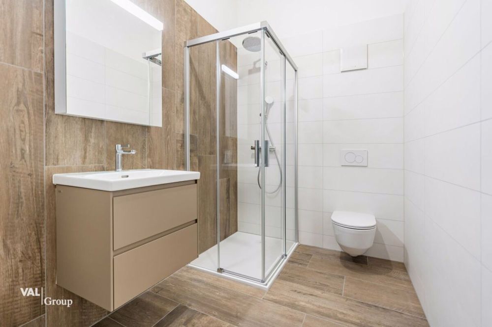 Prächtiges 4.5-Zimmer-Dachgeschoss mit Balkon und viel Licht - Bild 3