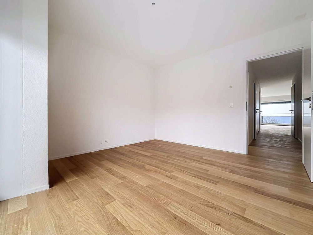 Dachgeschoss mit 5.5 Zimmern und Dachterrasse - Bild 5