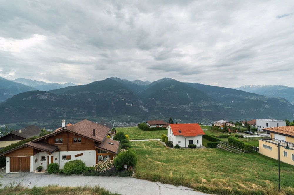 Villa contemporaine neuve sur la commune de Crans-Montana - Bild 8
