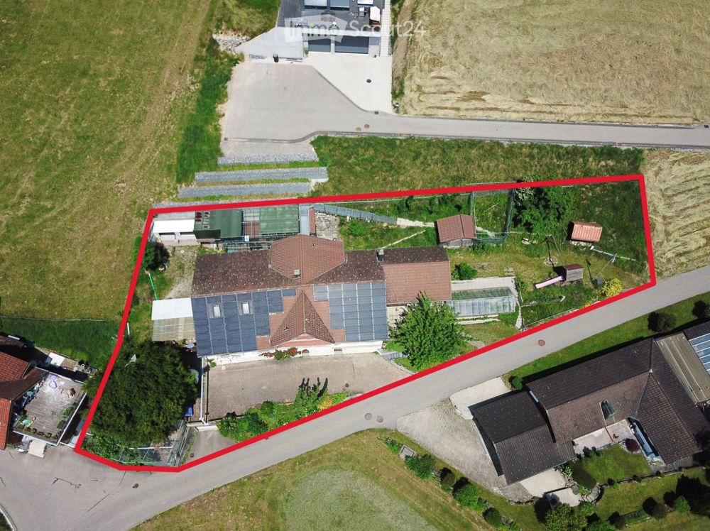 Riesiges Einfamilienhaus mit grossem Grundstück + Potenzial - Bild 2