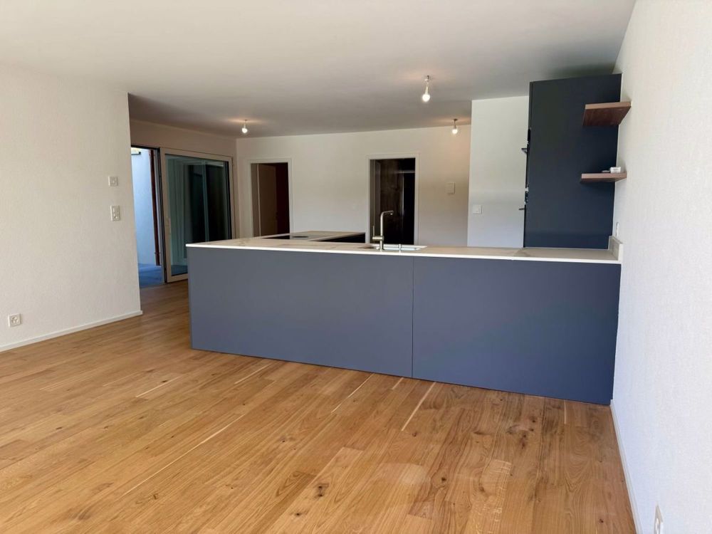 Neue 3.5-Zimmer-Wohnung in einem gehobenen Gebäude mit Garten - Bild 8