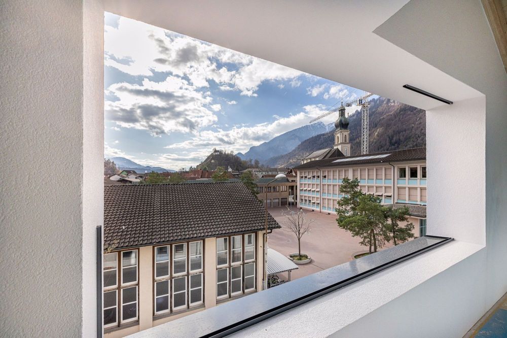 LETZTE CHANCE! Wohnen, wo das Leben spielt exklusive, luxuriöse Eigentumswohnungen in Domat/Ems - Loggia