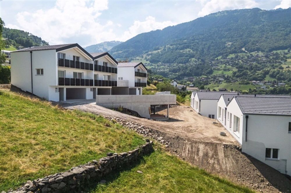 Geräumiges neues Haus mit 4,5 oder 5,5 Zimmern - Bild 1