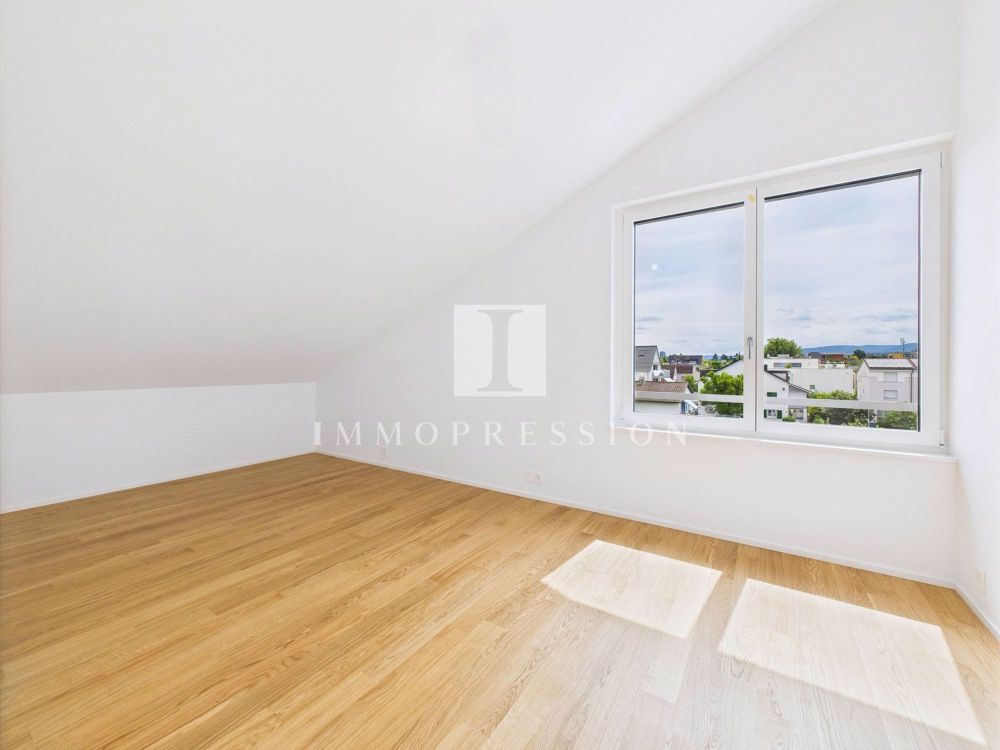 Ausblick in die Wolken: Sonnenverwöhnter Wohntraum mit Terrasse und Weitblick! - Bild 6