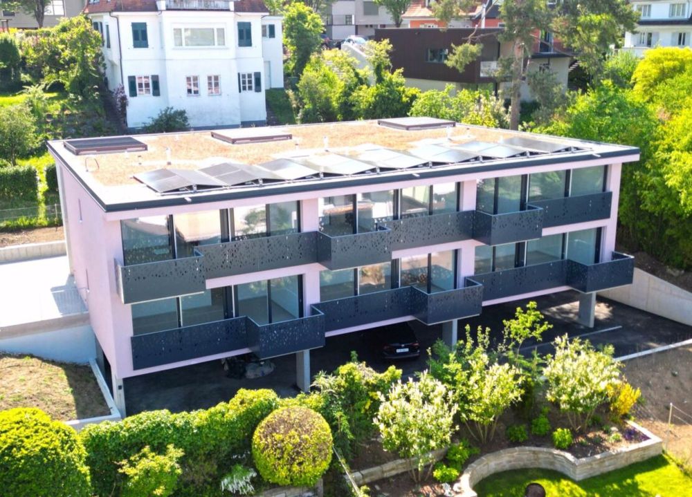 Modernes Reihenhaus mit Seesicht - Bild 1