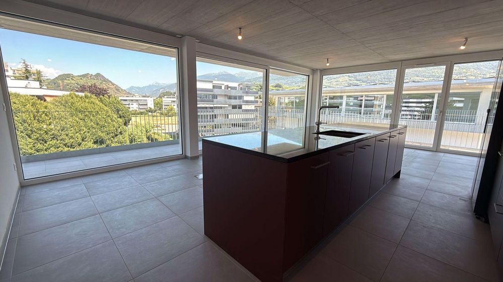 Prachtvolle neue Wohnung mit großem Balkon - Bild 3
