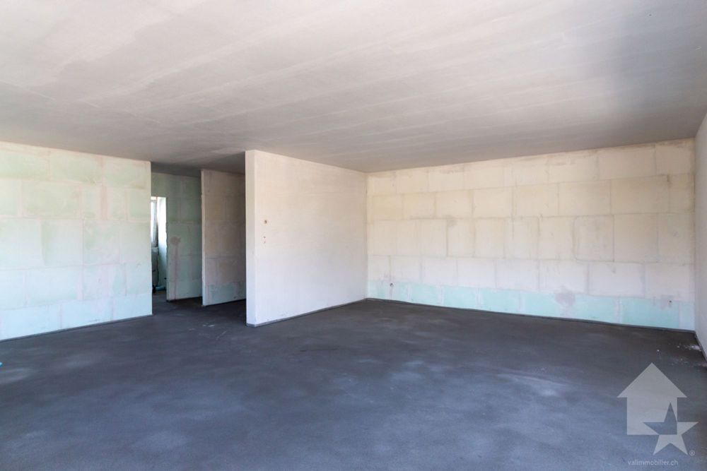 Dachgeschoss-Wohnung 4.5 Zimmer mit Westausrichtung und freier Sicht auf die Alpen - Bild 3