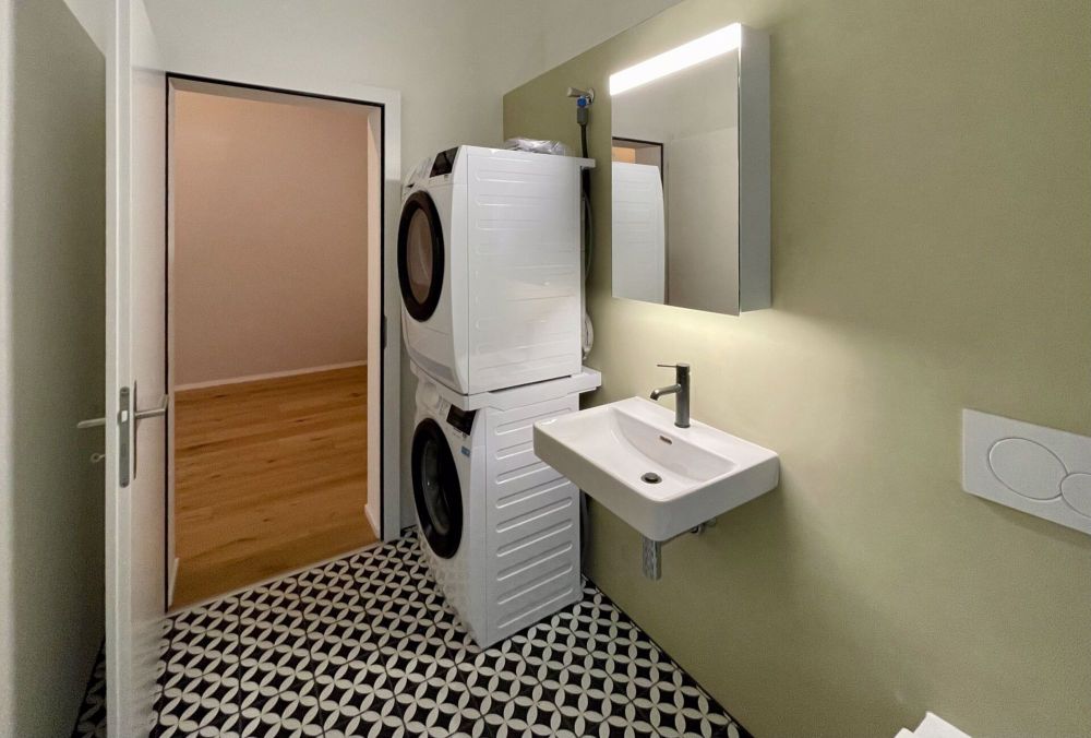 KERNSANIERTE DACHWOHNUNG - Bild 2