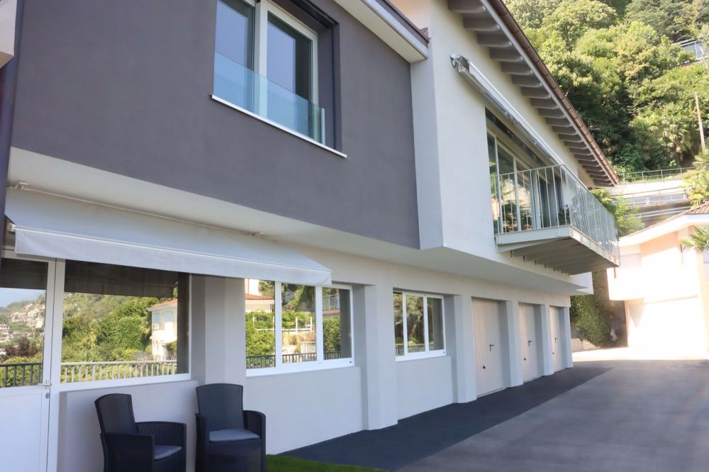 Einzigartige Villa mit Prachtsicht, Villa straordinaria con meravigliosa vista - Bild 2