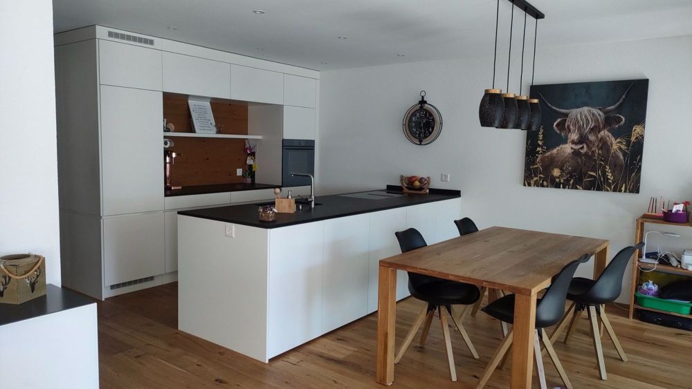 Sonnige, Neubau-Wohnung mit Disporaum - Bild 1