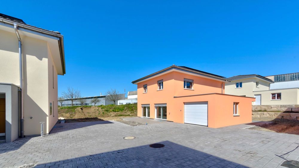 Neubau angrenzend an Freihaltezone - Innenausbau noch wählbar - Bild 2