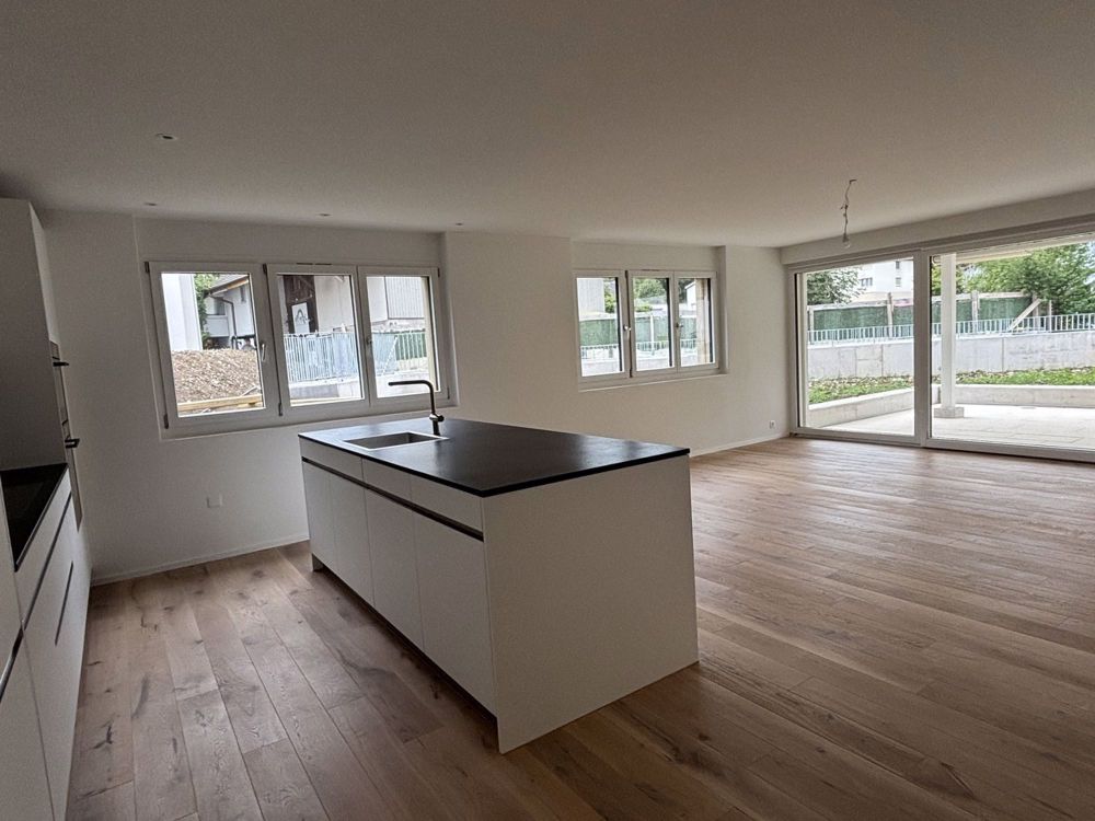 Hochwertig ausgestattete Neubauwohnung - Wohnen/Küche/Essen