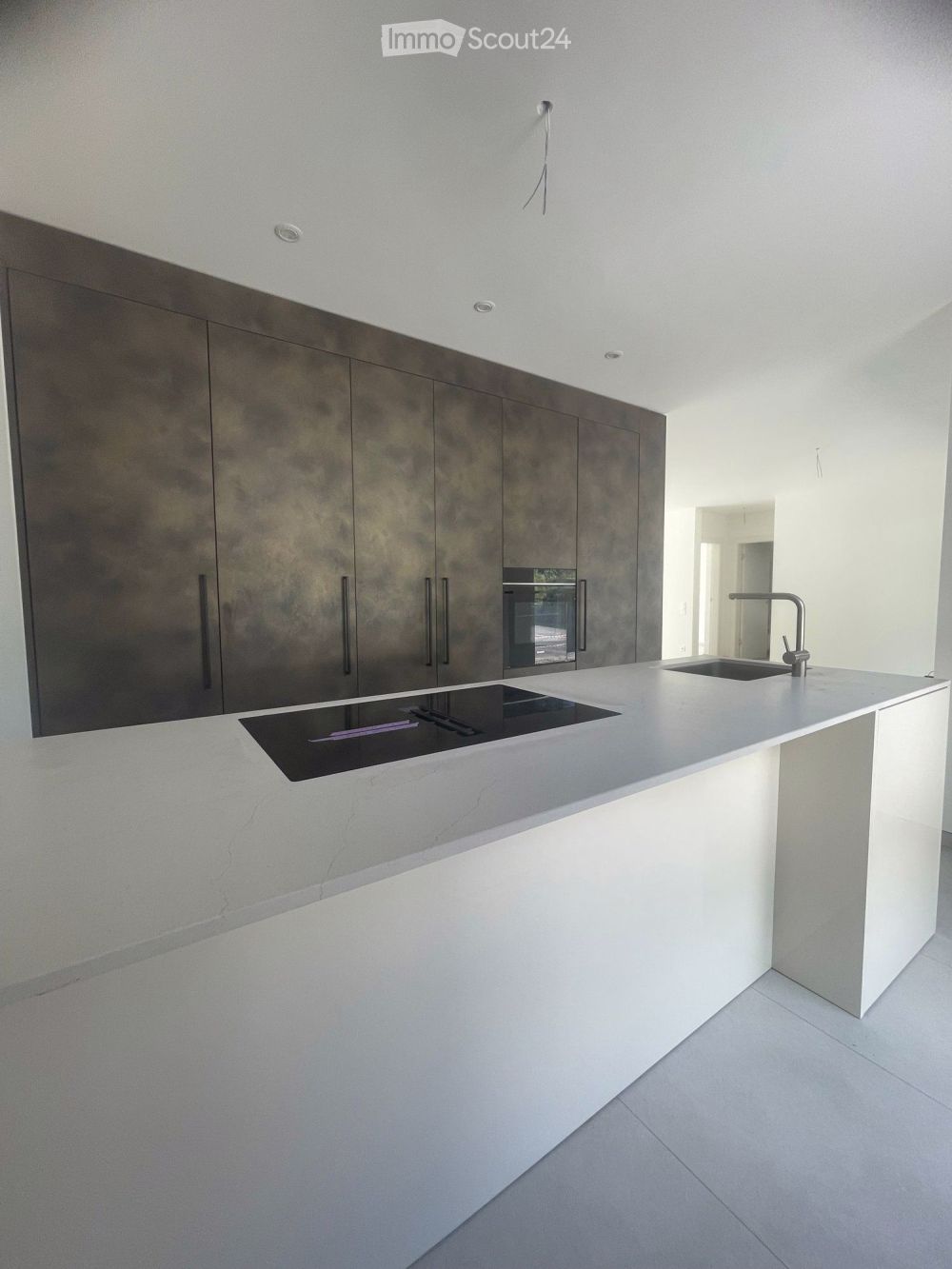 Modernes Apartment mit 4.5 Zimmern und Panoramablick in Avegno - Bild 2