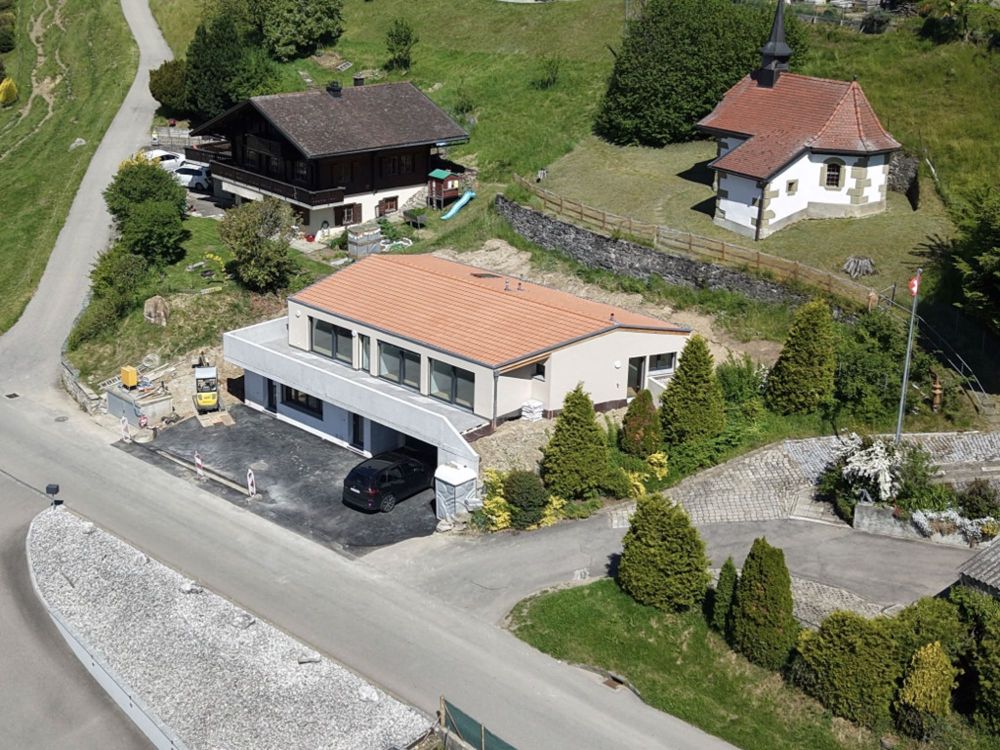 EINZELSTEHENDES NEUES LANDHAUS - 2 WOHNUNGEN - PANORAMABLICKE - Bild 2