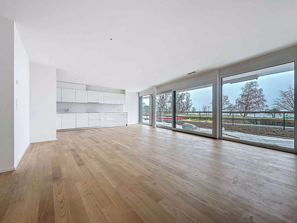 Die Opalbucht, neuwertige 3.5-Zimmer-Wohnung mit 2 überdachten Balkonen - Bild 2