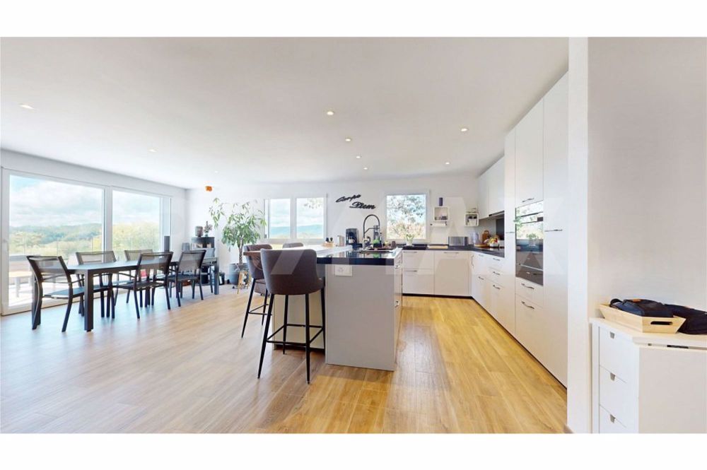 Prachtiges Attikawohnung mit 98 m2 Terrasse / Exklusivität RE/MAX - Bild 2