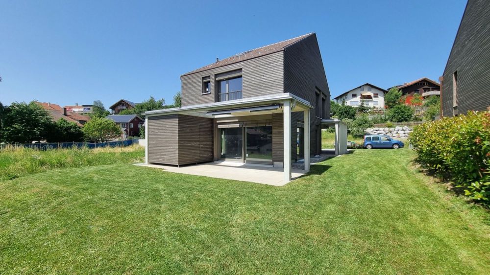 Freisehendes Einfamilienhaus - 4.5 Zimmer -> Neubau - Aussen Bild