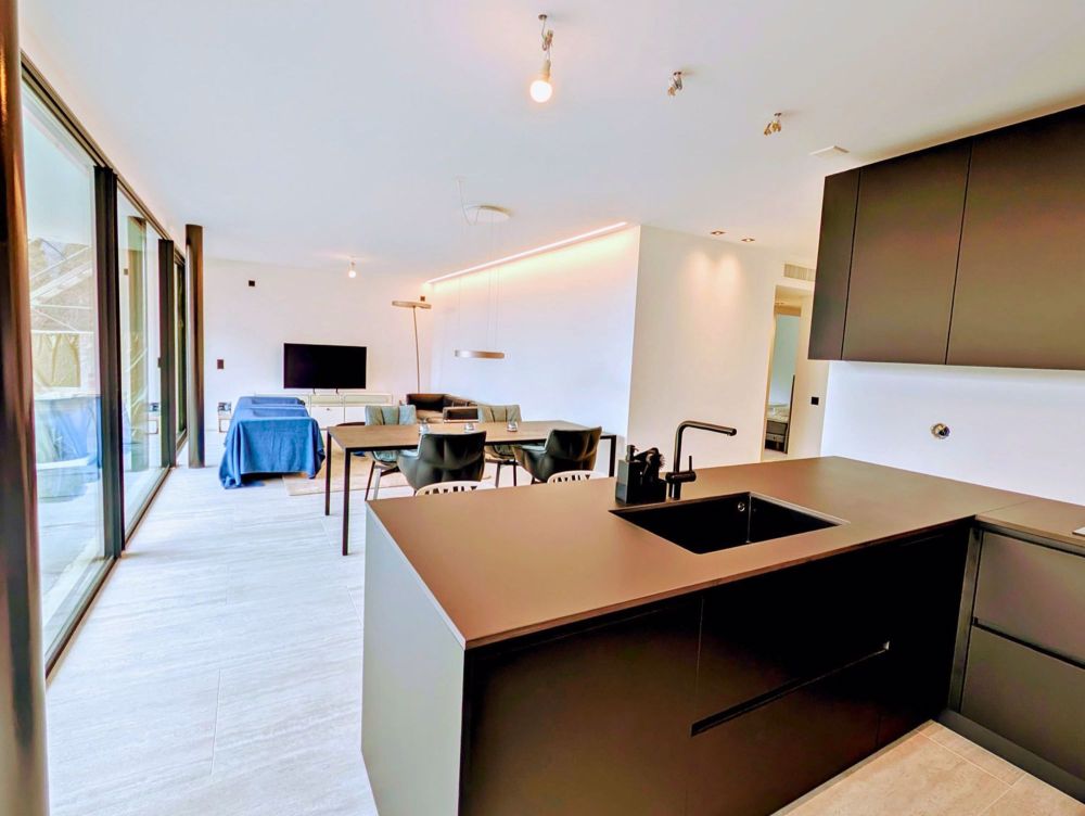 Maisonette su più livelli con ampio giardino in residenza di pregio - Bild 8