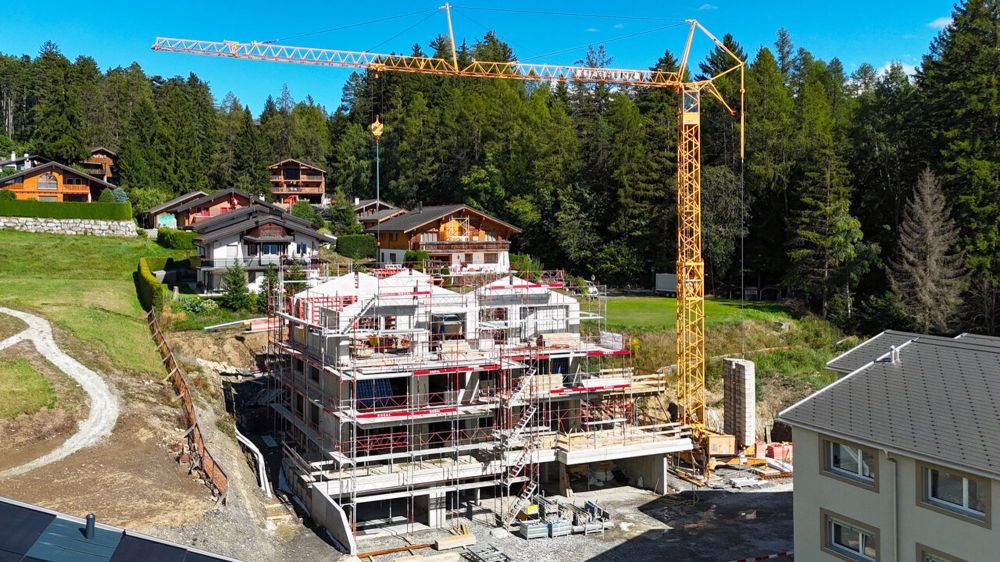 Appartement 3.5 pièces neuf (rez supérieur) - Lens - Bâtiment E en construction (02.09.2025) - Vue frontale