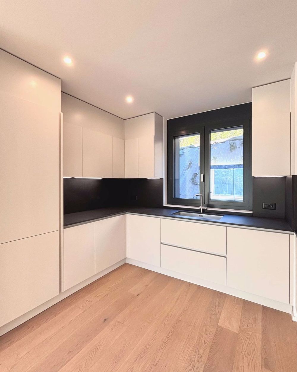 Elegante Appartamento di 3.5 Locali a Collina d'Oro - Bild 5