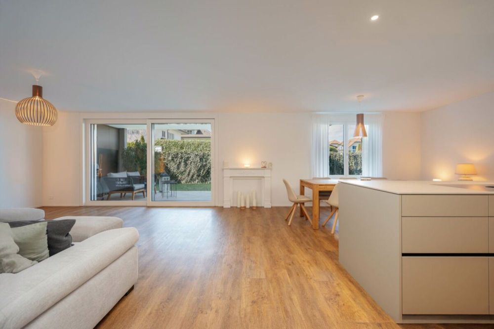 Neuwertige 3½-Zimmer Gartenwohnung mit viel Platz in Büttikon - Bild 4
