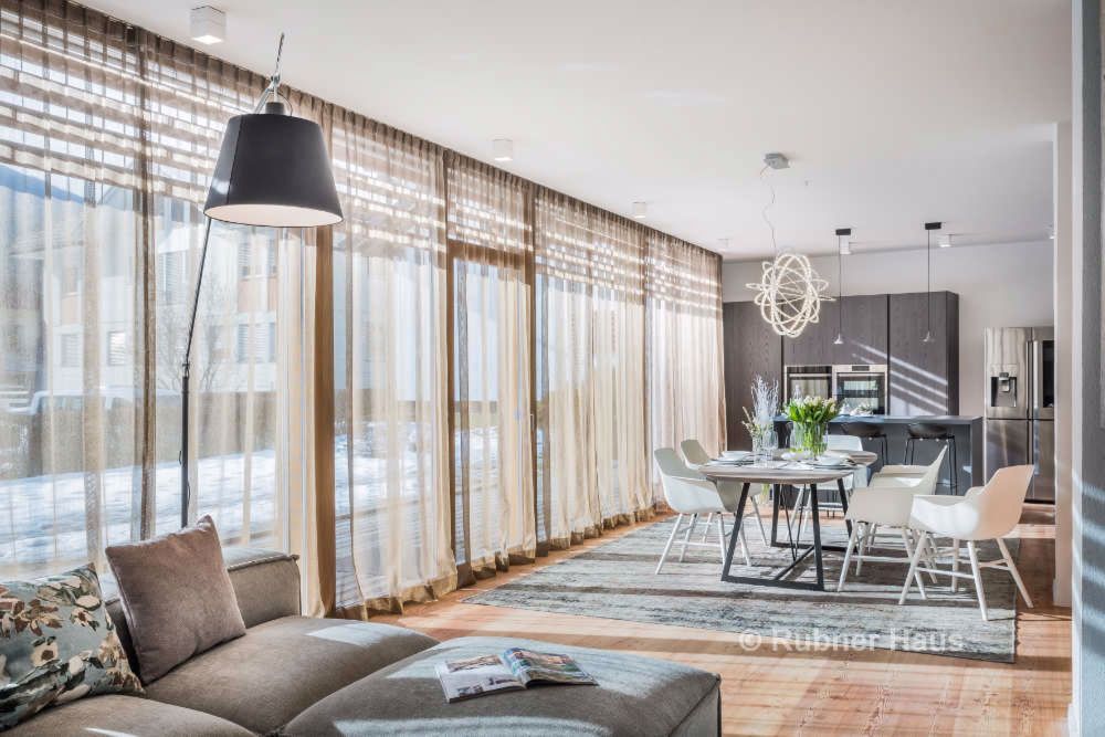 Neues Einfamilienhaus mit grosszügiger Einliegerwohnung - Bild 1