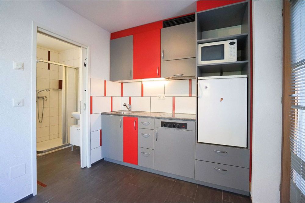Zweifamilienhaus mit Studio und tollem Garten - Bild 13