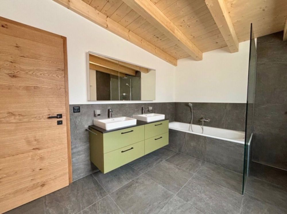 Erstbezug mit Stil Einfamilienhaus Neubau im Wallis, top Ausstattung - Bild 8