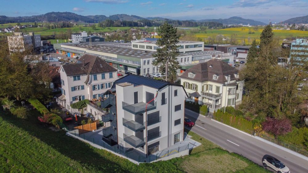 Schöne Neubau 3.5-Zimmer-Wohnung mit Balkon an zentraler Lage - Bild 4
