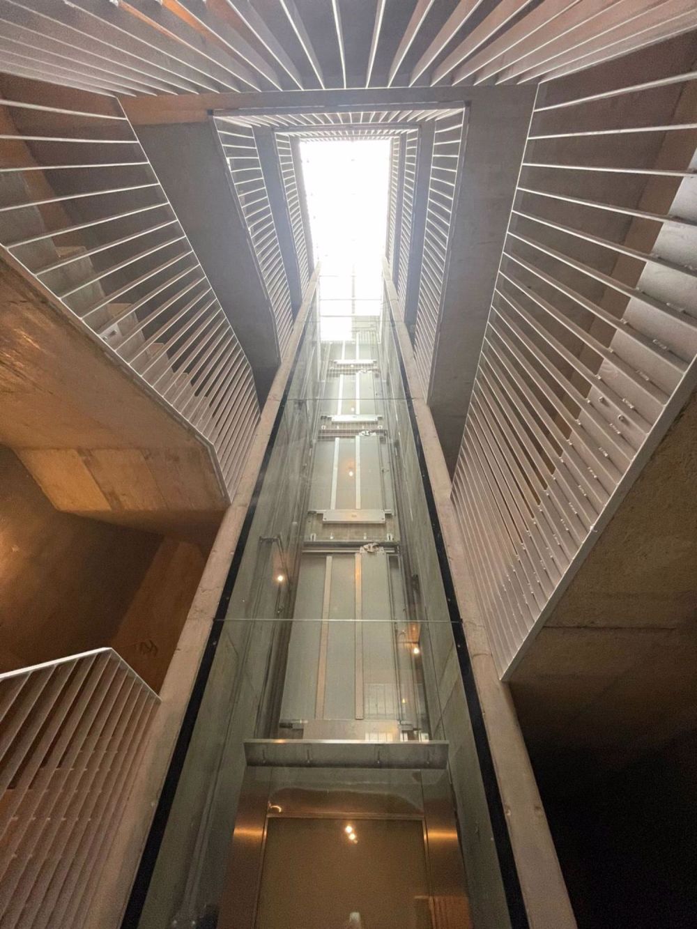 Prachtvolle neue Wohnung mit großem Balkon - Bild 10