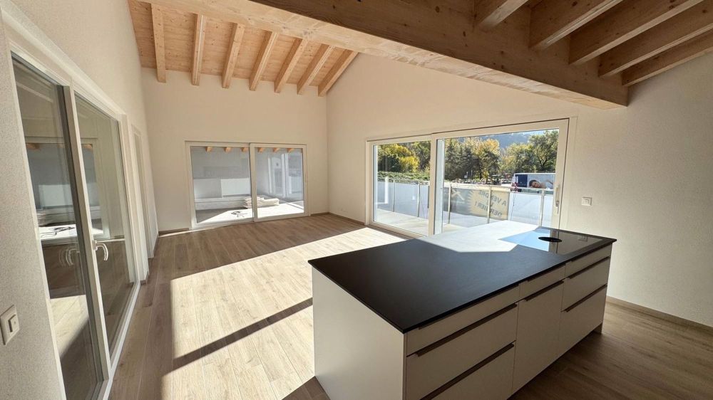 Letztes Angebot: 4 1/2 und 2 1/2 Zimmer (gewerblich) - Bild 1