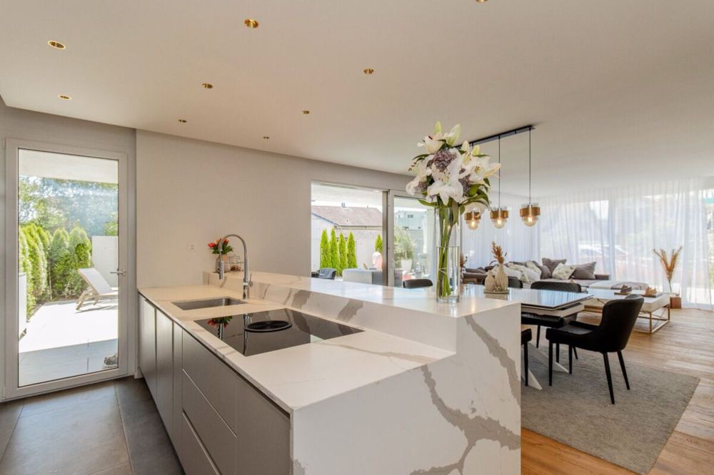 Design trifft Wohnkomfort - 5.5-Zimmer-Einfamilienhaus mit hochwertigem Ausbau und Aussenpool - Bild 9
