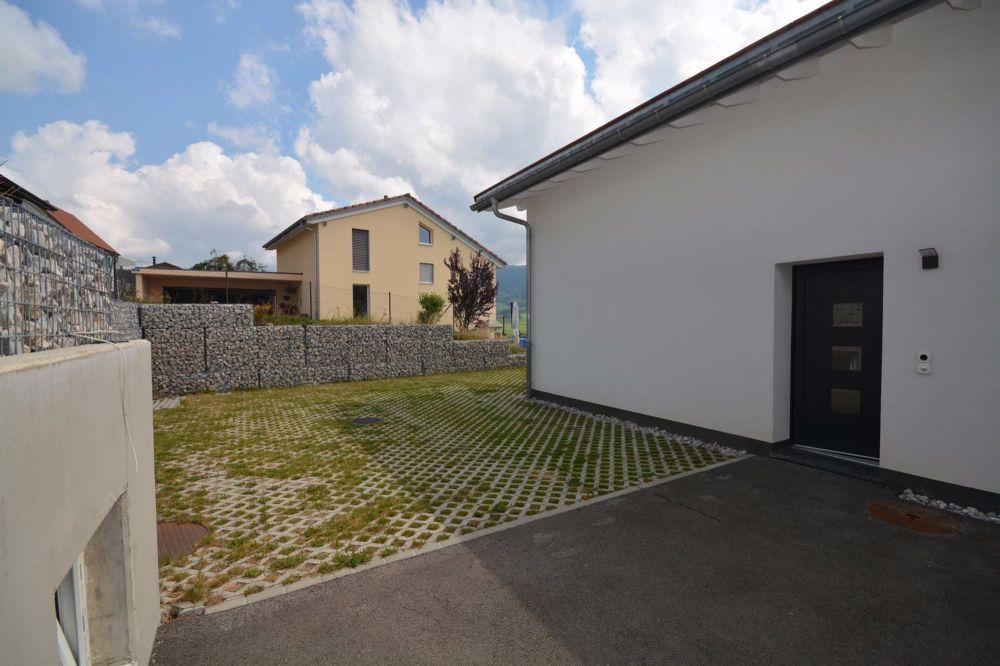 Angrenzendes Haus mit herrlicher Aussicht - Bild 9