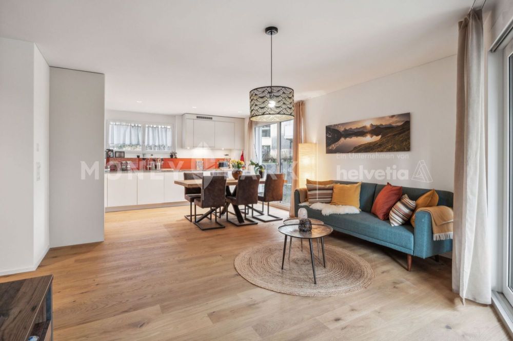 Neuwertige 3.5-Zimmer-Gartenwohnung mit grosszügigem Garten und sonnigem Terrassensitzplatz - Bild 1
