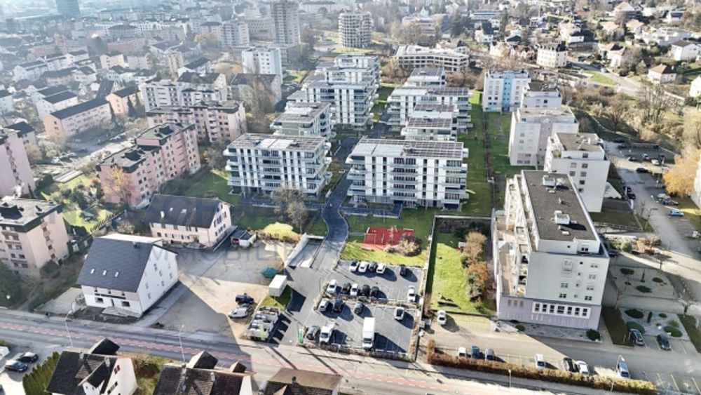 À proximité du centre-ville, dans un écrin de verdure - Bild 1