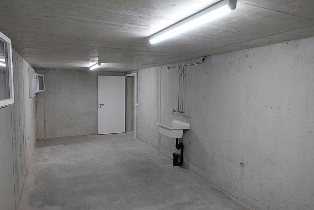 2.5 Zimmer Attikawohnung mit Fernsicht in Derendingen - Zusätzlicher Kellerraum mit 23m2