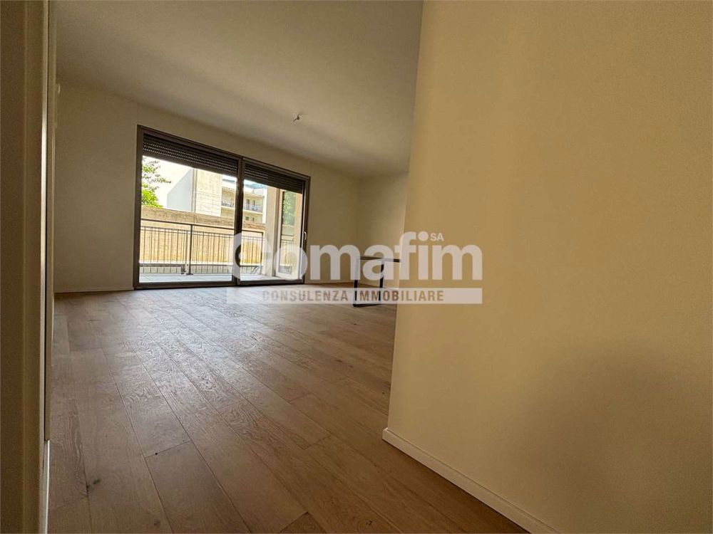 Chiasso : 2.5 locali al PT - Moderno con terrazzo - Bild 5